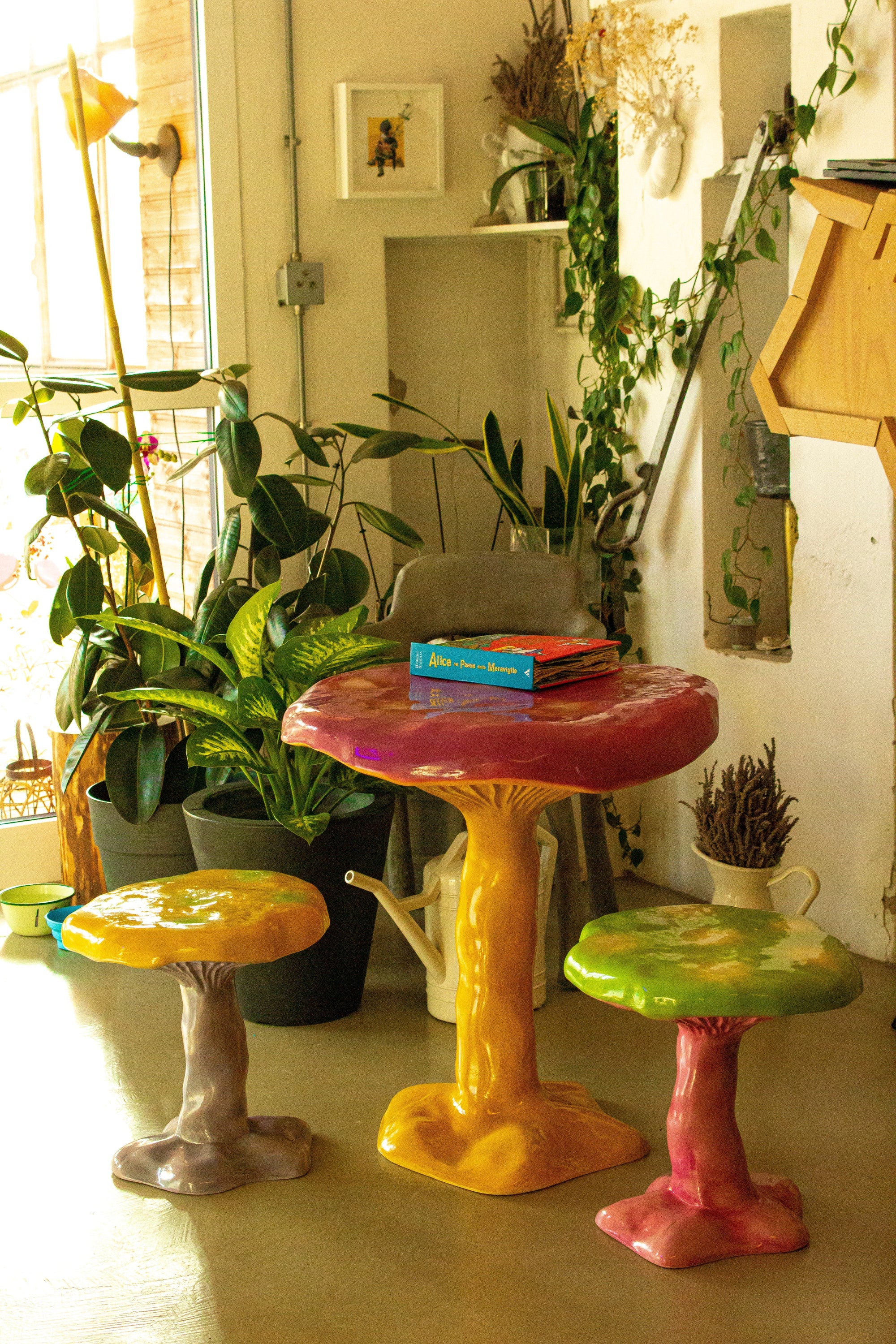 Seletti Amanita Collection – Mushroom-Inspired Tables & Stools in Playful Colours