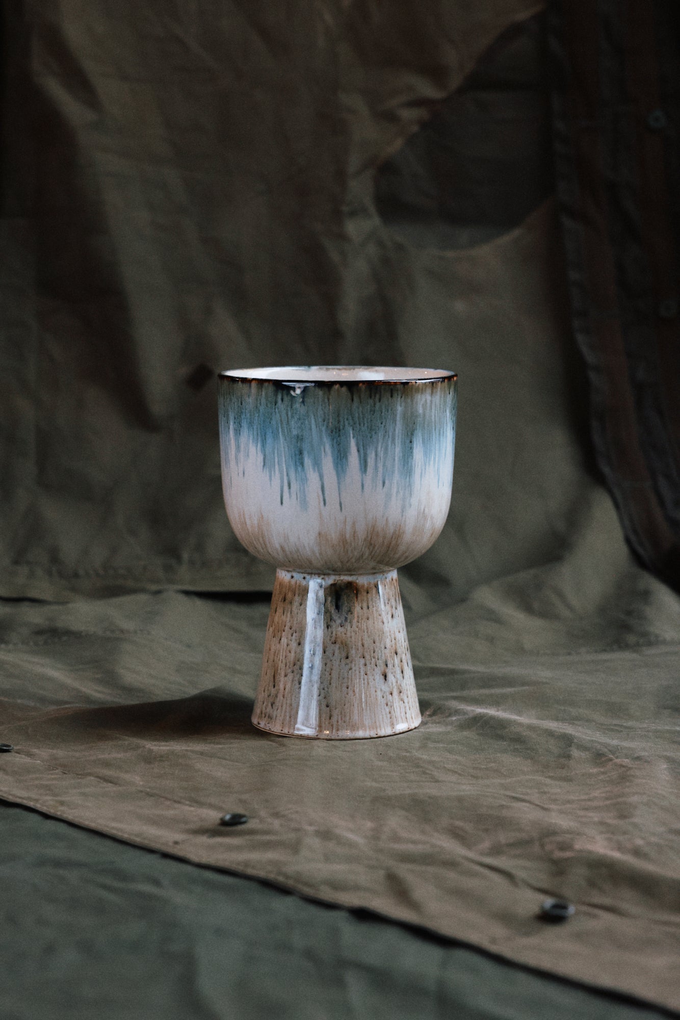 Retro Flower Pot in Glacier by HKLIVING – Blue-Toned Stoneware Planter with Reactive Glaze