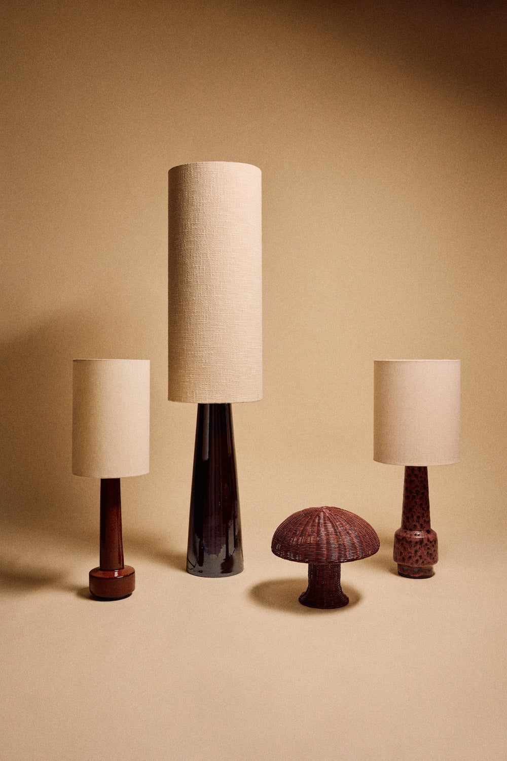 HKLIVING natural linen cylinder lamp shade shown alongside other HKLIVING lamp shade and base styles