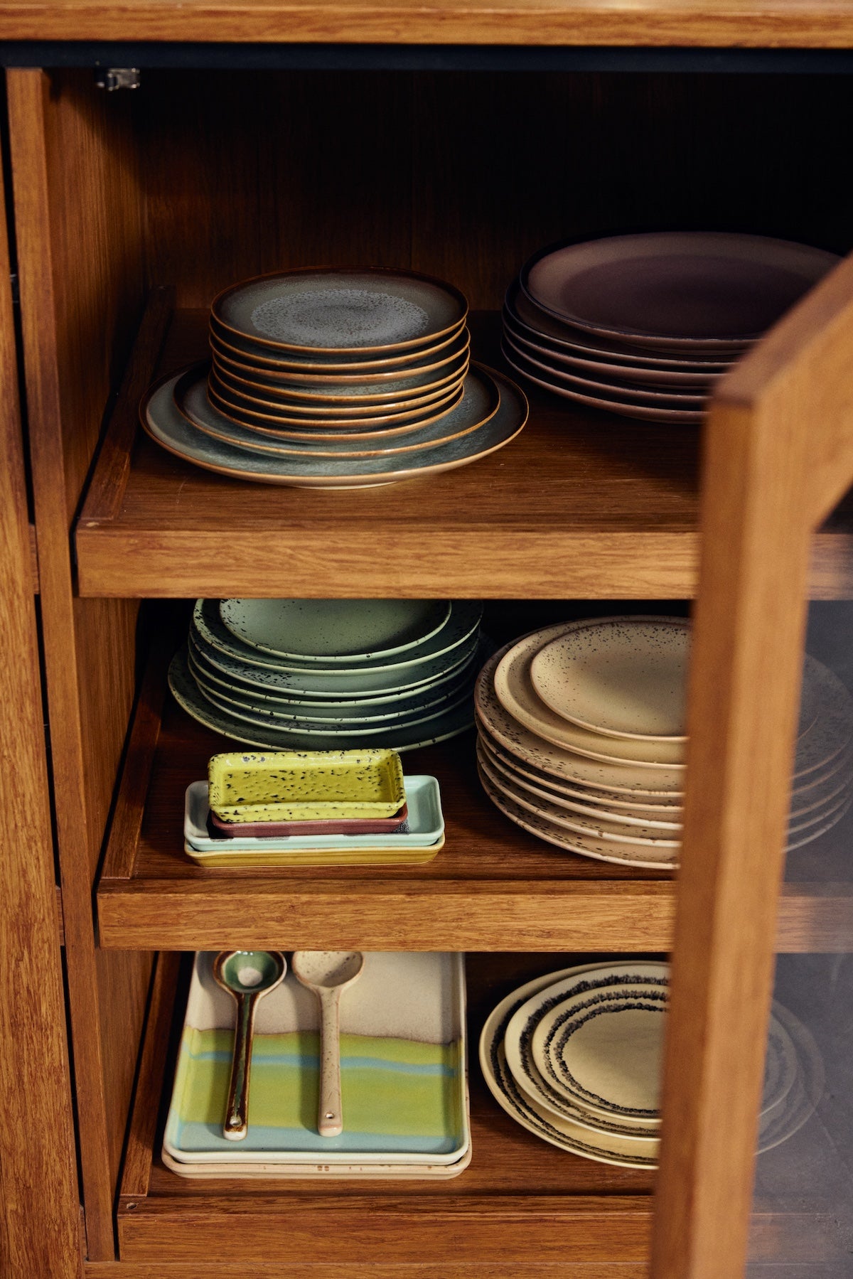 HKLIVING 70s ceramics large glint tray styled in a wooden cabinet with colourful tableware