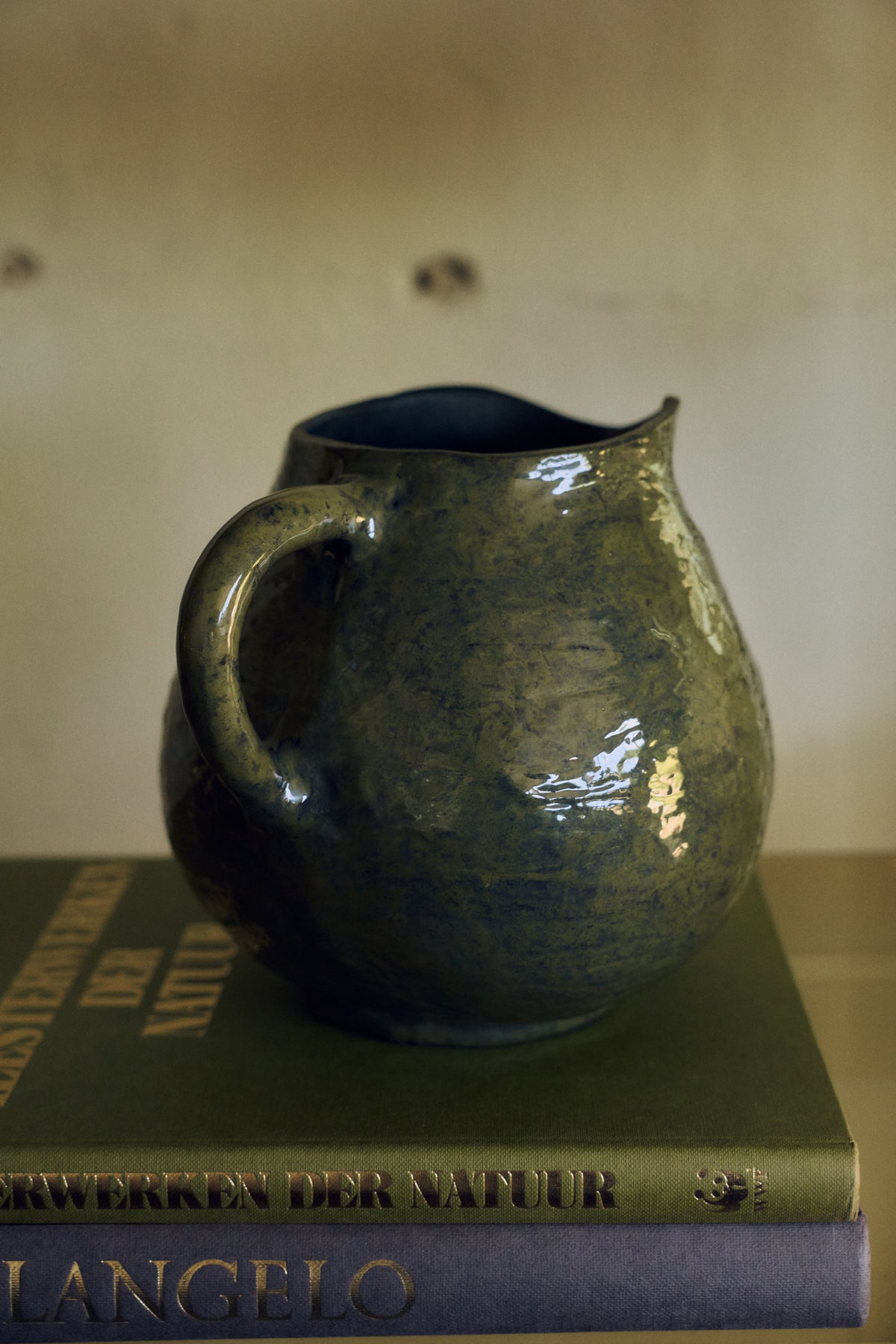 HKLIVING collection campaign styling featuring the Robust Jug in Seaweed