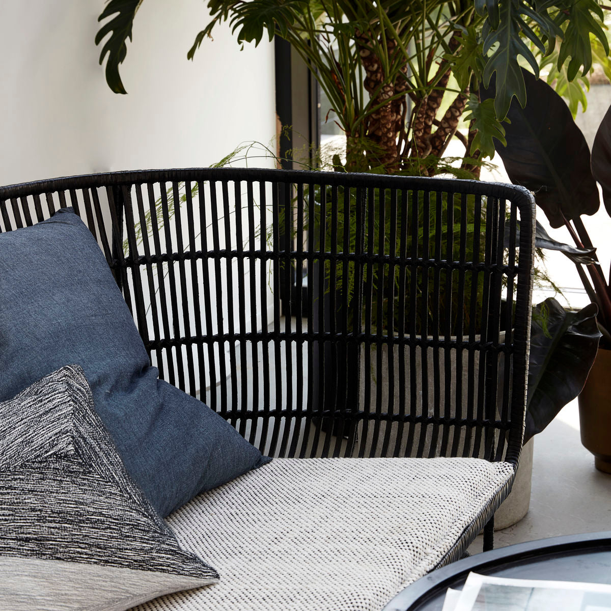 Sofa Cuun Black Ex-Display