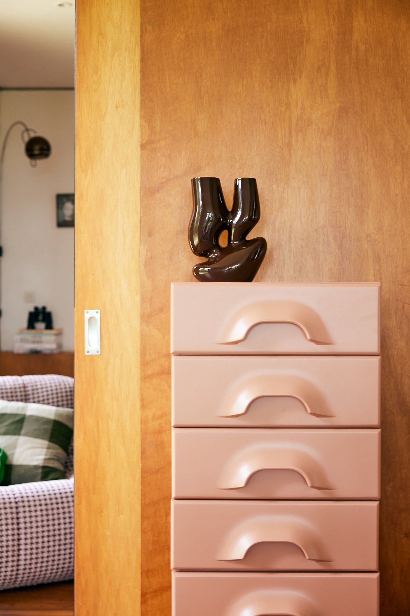 Chest of 7 Drawers in Blush Pink by HKLIVING