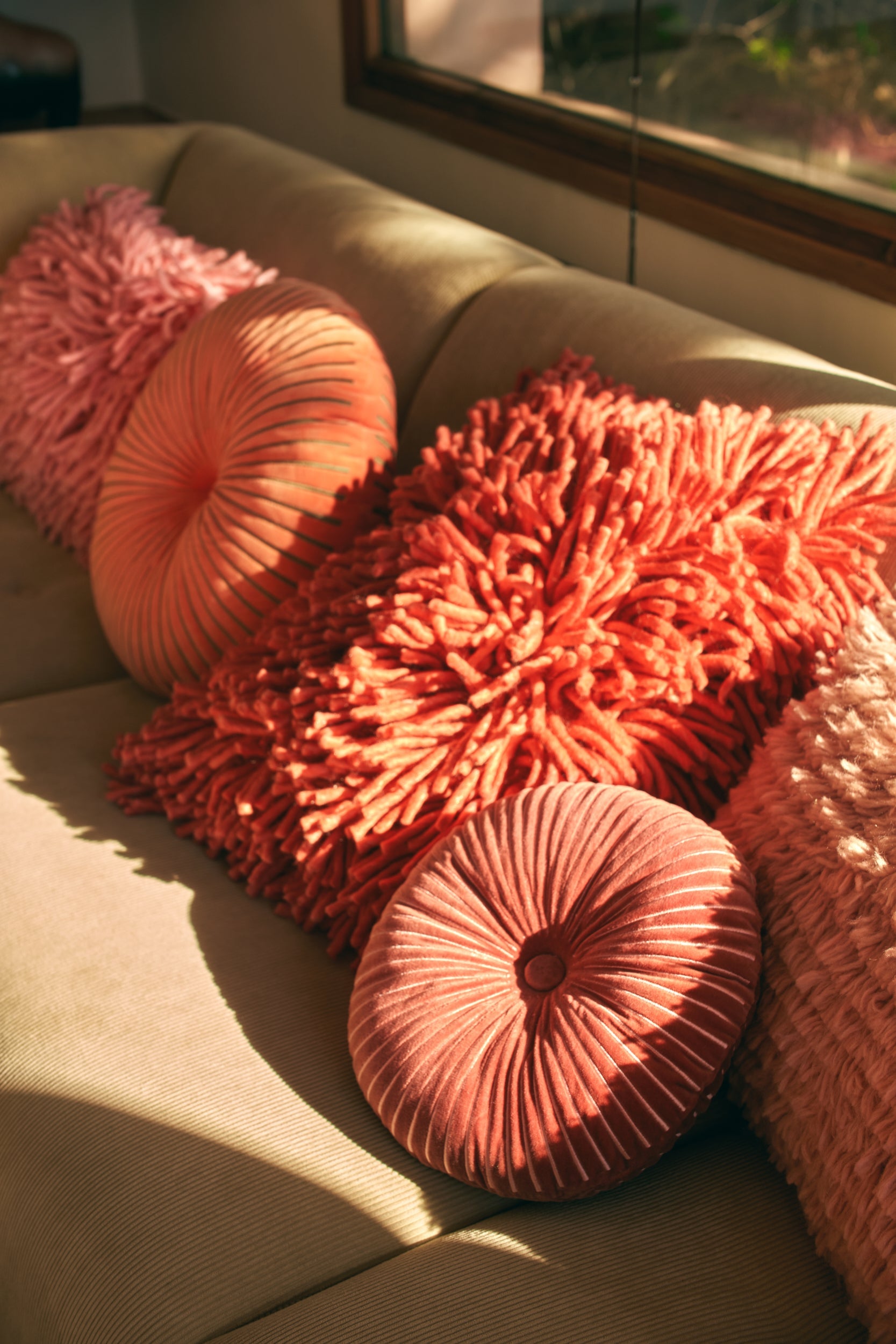 HKLIVING Round Burgundy Cotton Velvet Ripple Cushion - Red (35x10x35cm)