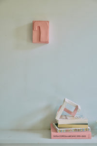 HKLIVING Pocket Exhibit 'Crave' styled in a home interior
