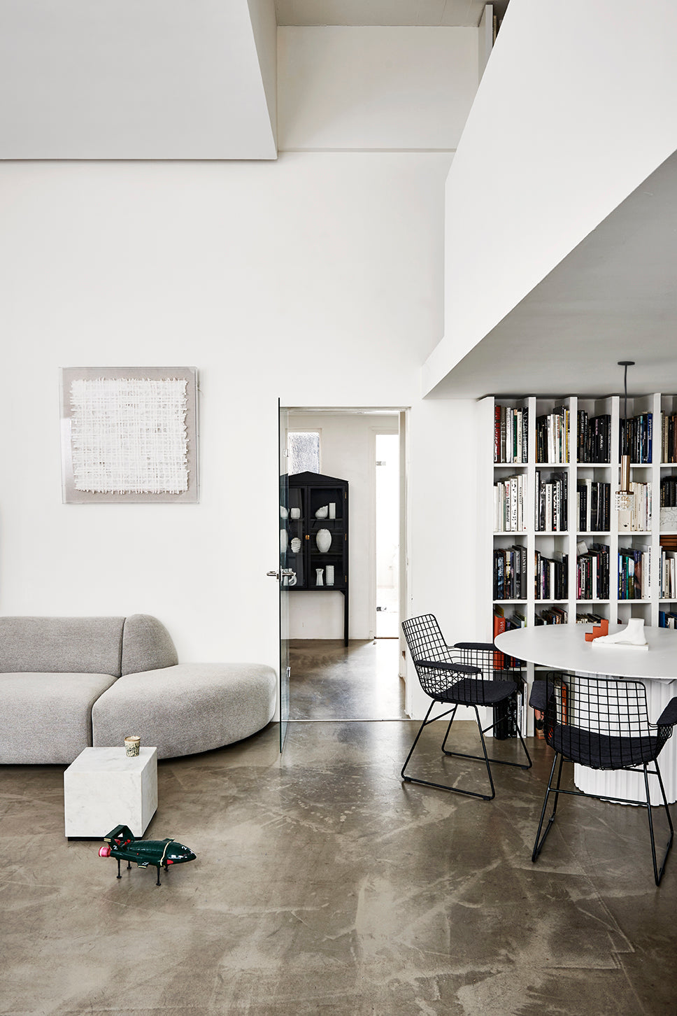 Metal Wire Chair with Arms by HKLIVING Available in Silver, Brass, and Black