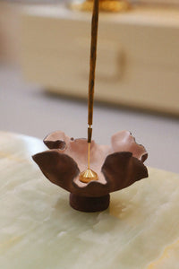 Hibiscus Rouge Handmade Ceramic Incense Holder – NH x L&S Ceramics