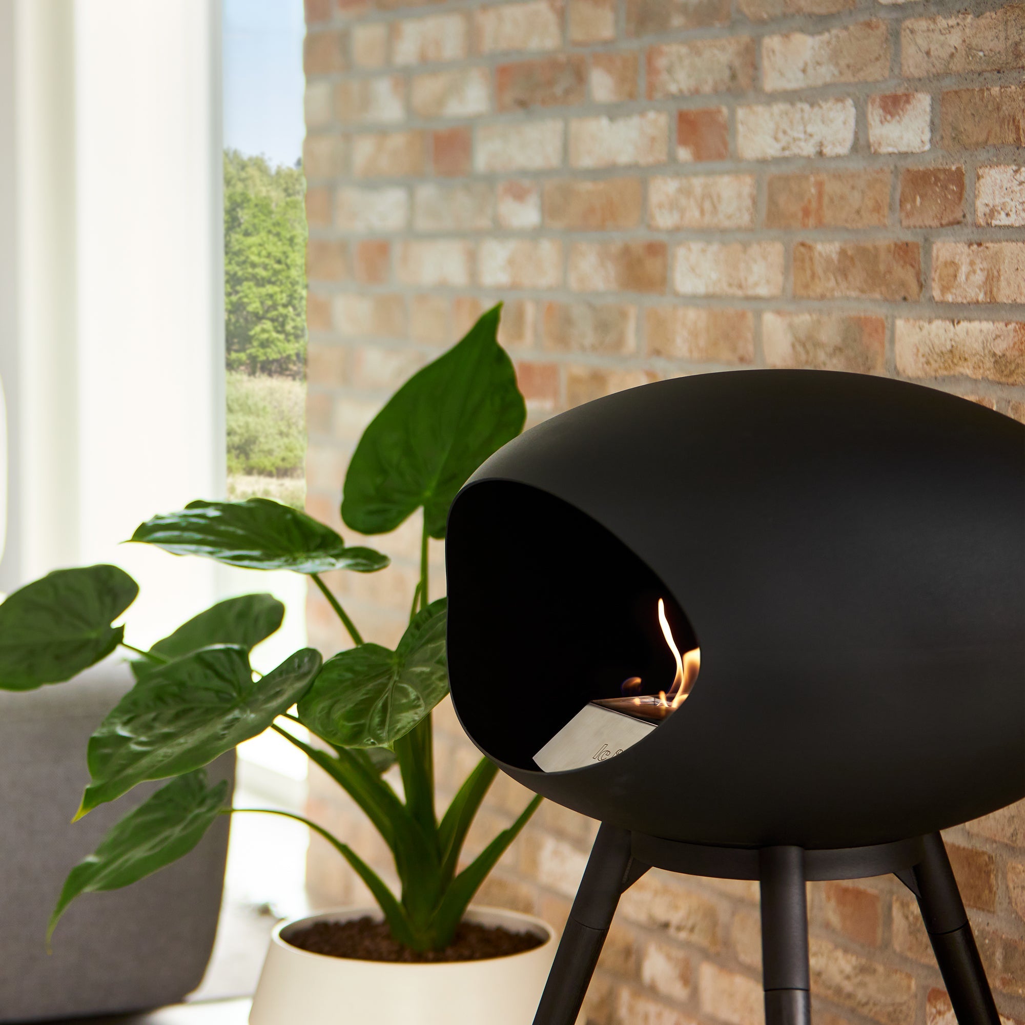 Le Feu Dome Ground Low – Freestanding Bioethanol Fireplace, Classic Size