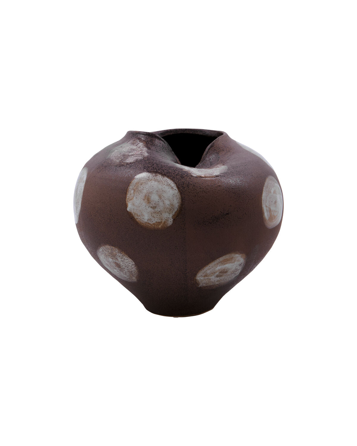 House Doctor Expo handmade stoneware vase in brown with painterly off-white spots, a sculptural bohemian piece for shelves and consoles
