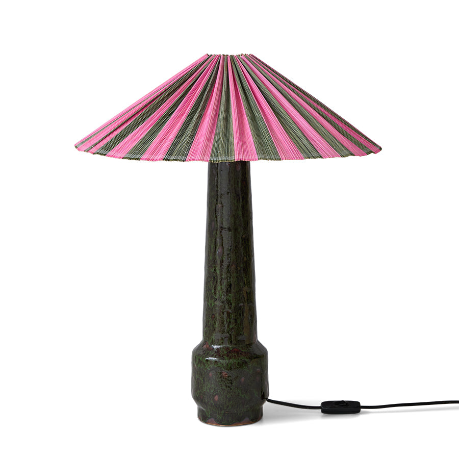 HKLIVING camellia stripe pleated lampshade shown on a dark table lamp base