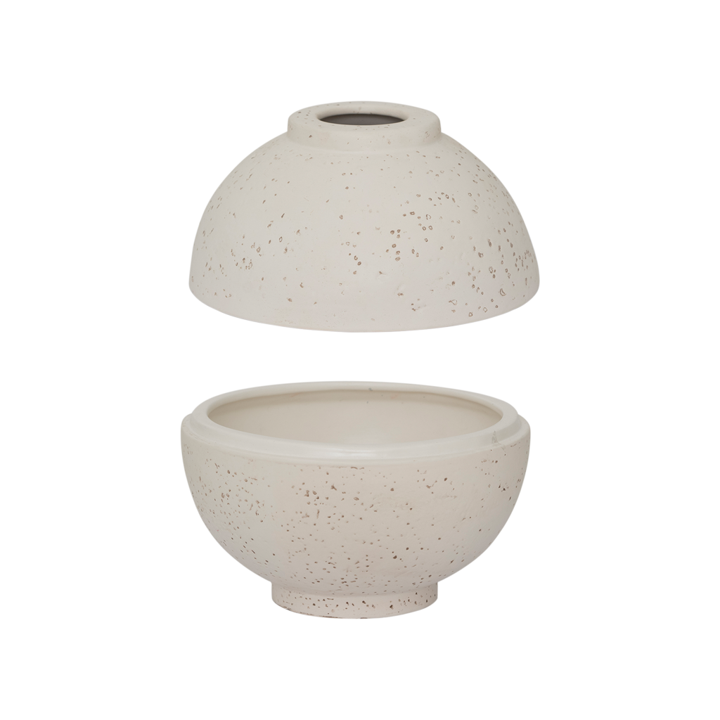 Kiri reed diffuser holder opened into its two halves