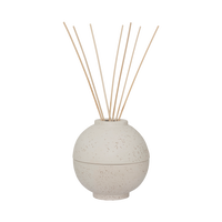 Kiri diffuser holder with diffuser reeds