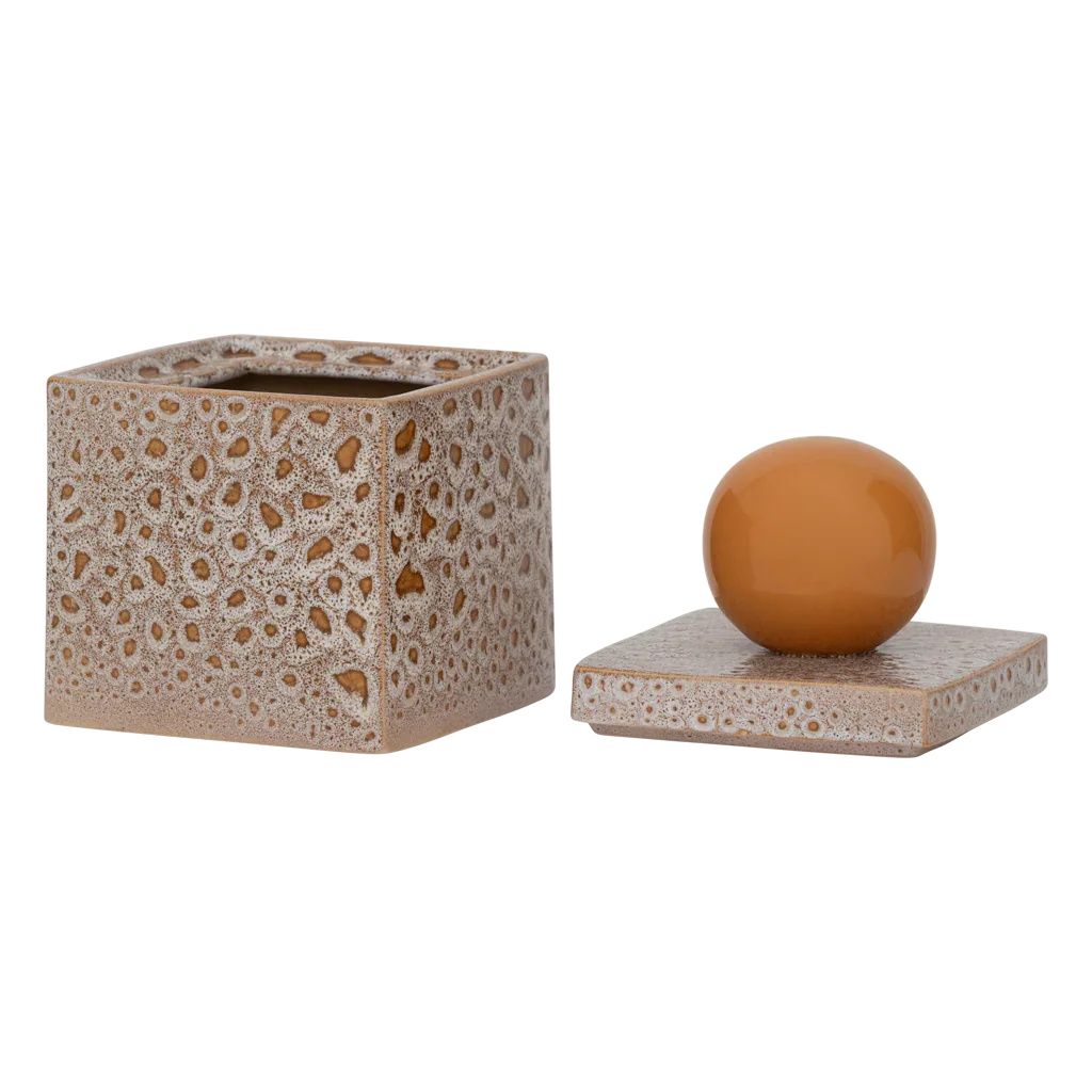 Runa jar and lid from another angle