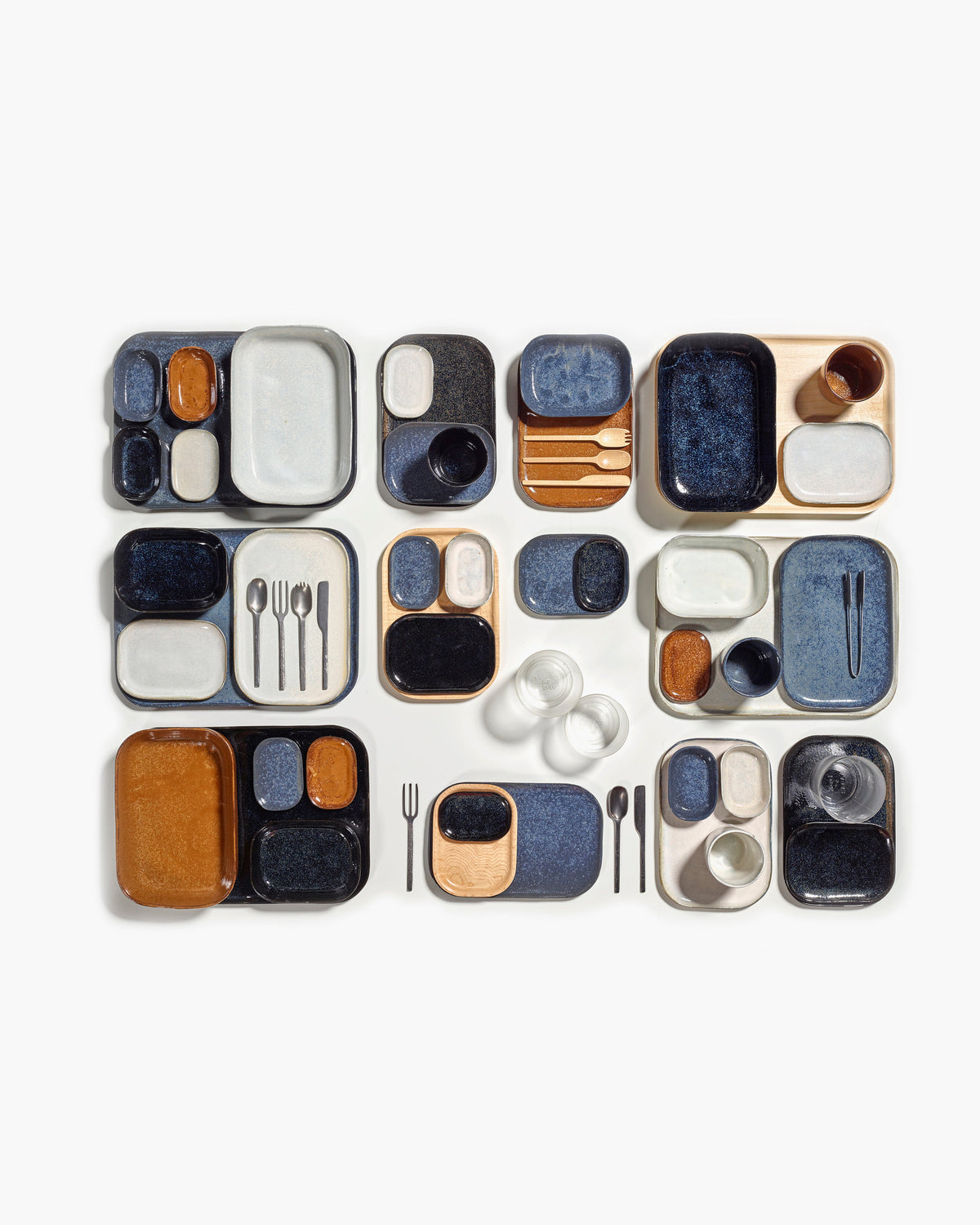 Serax Merci La Nouvelle Table collection in blue and off-white stoneware