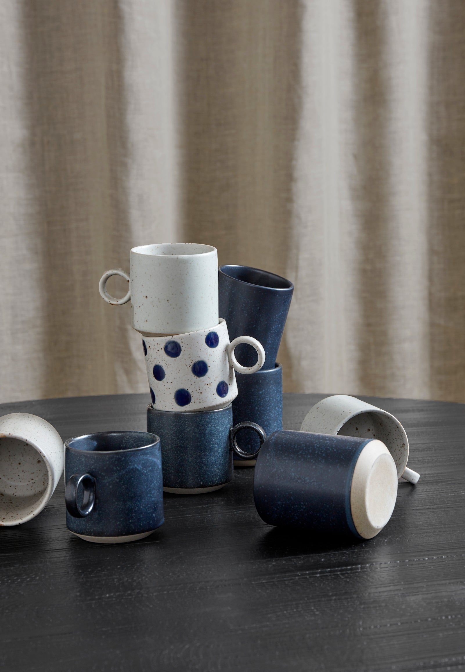 Grainy Mug w Handle Dark Blue